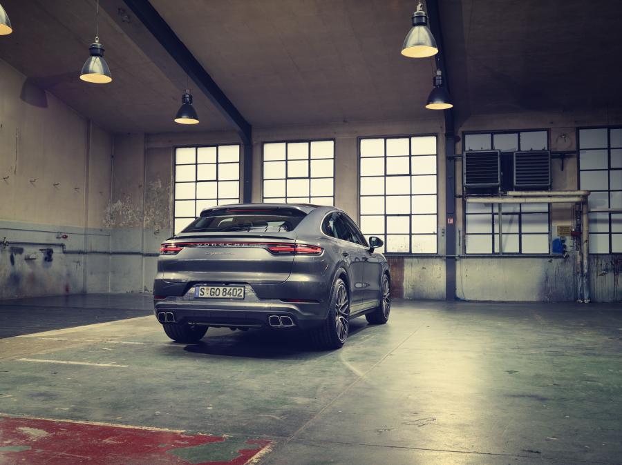  Porsche Cayenne Turbo Coupe 2019 года  (WW) (фото 33 из 44)